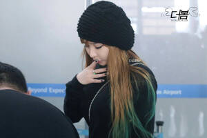 朴春 2NE1 PARK BOM