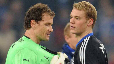 曼努埃尔·诺伊尔 更多图片(16张) 曼努埃尔·诺伊尔（Manuel Neuer，1986年3月27日）德国著名足球运动员，司职守门员，为德国队1号门将。反应迅捷，防守范围大。2011年5月12日拜仁2000万欧元从沙尔克04买到拜仁，两年…