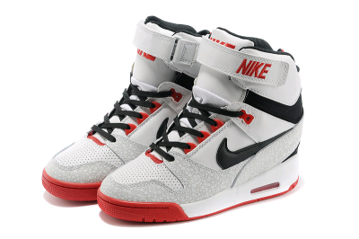 NIKE AIR REVOLUTION SKY HI 美鞋