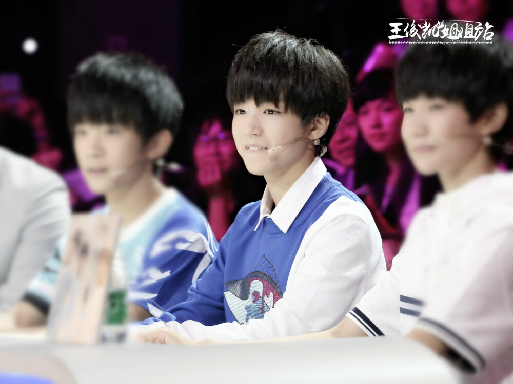 TFBOYS王俊凯 2014.8.28 年代秀。cr:LOGO