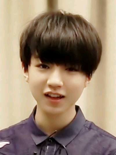 #TFBOYS王俊凯# #实力主唱王俊凯# #门面担当王俊凯# 因为在新浪微博上偶然看到右键了 我忘记图出自哪里了 原谅我