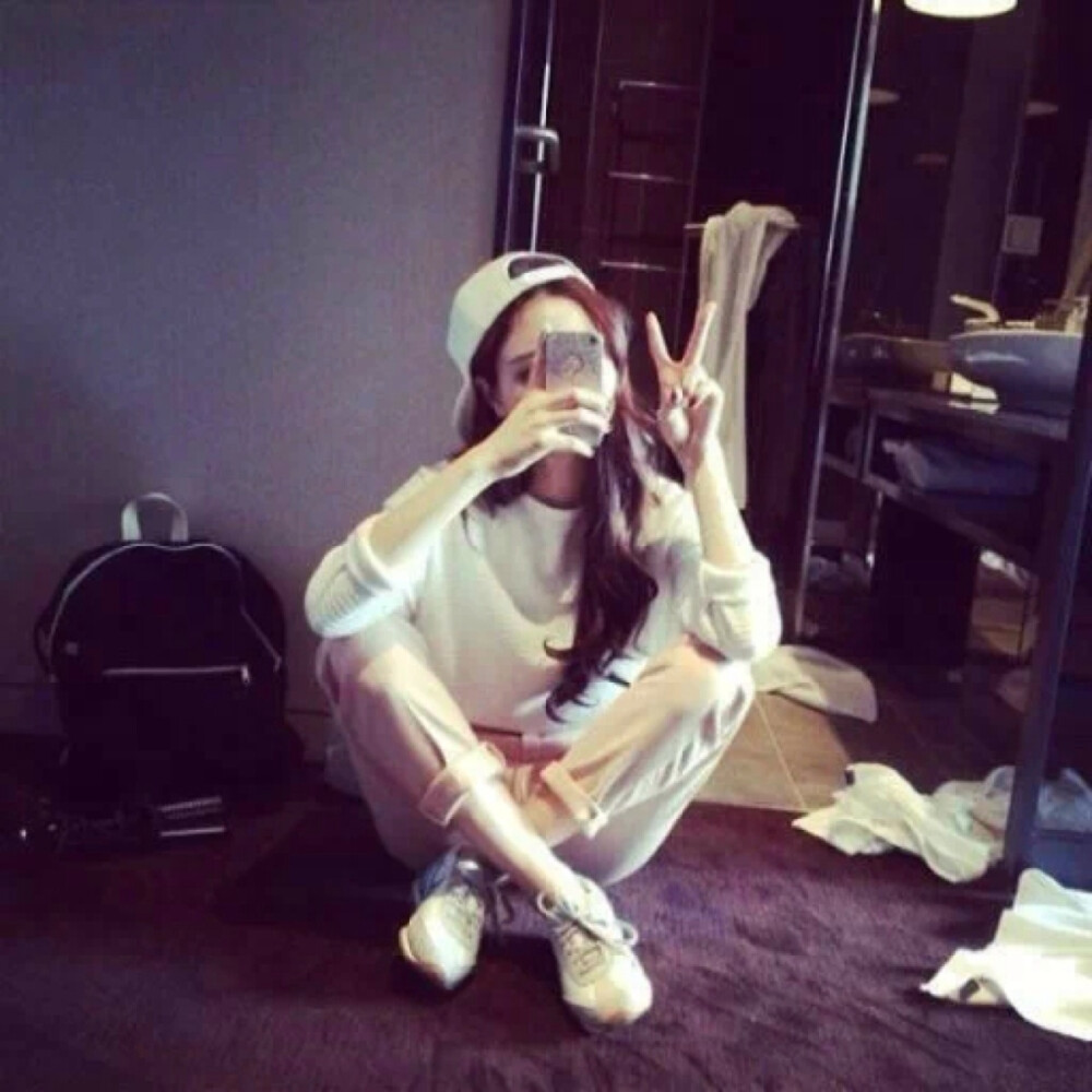  开学的时候书包里轻的就像鸿毛]期末考的时候书包重的就像泰山人固有一死]或玩电脑玩死]或背书包背死或写作业写死[]或吃零食吃死]或被老师骂死看来我还是选择玩手机玩死靠谱点