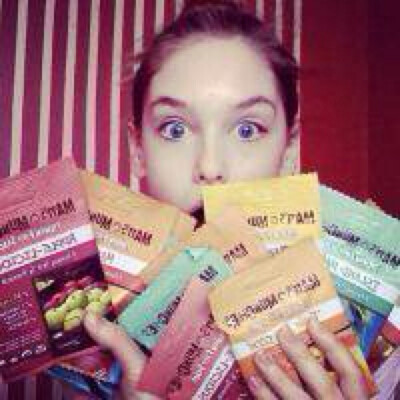 Y.女生头像 朋友之间最幸福的莫过于我还没说什么你就能知晓朋友之间最难过的无非是我说了什么你却还不明白