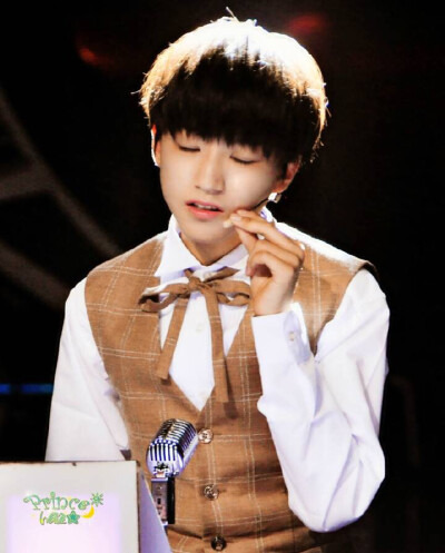 #王俊凯 #tfboys王俊凯 20140828 深圳卫视年代秀录制 高清1p，持续更新