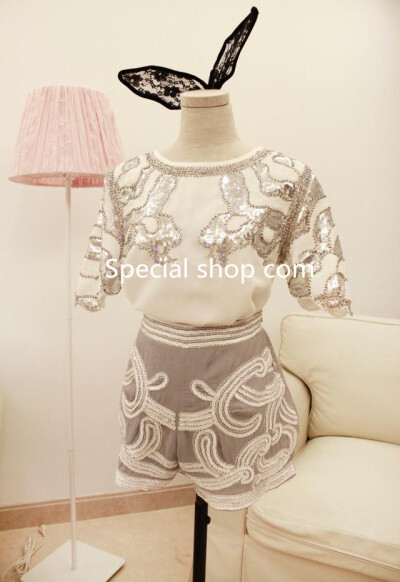 http://item.taobao.com/item.htm?spm=a1z10.1.w5003-8466236063.51.JUOifP&amp;amp;id=41051189775&amp;amp;scene=taobao_shop