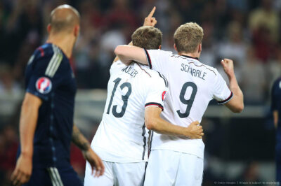 欧洲杯预选赛 德国-苏格兰 2-1 |