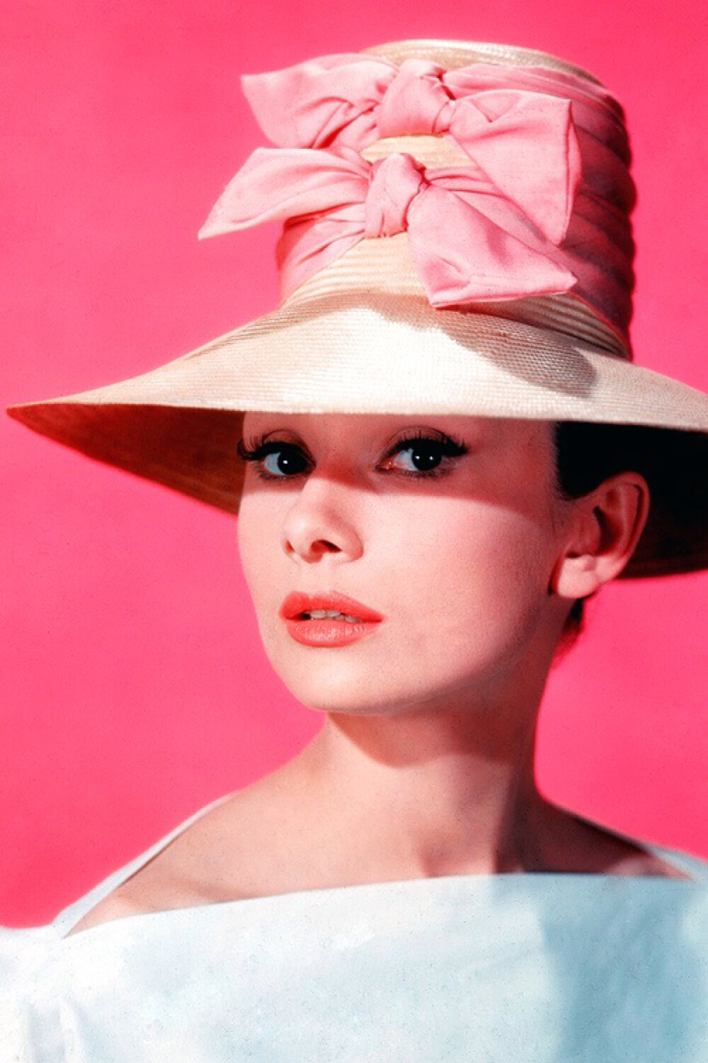 赫本 女生 头像 背景