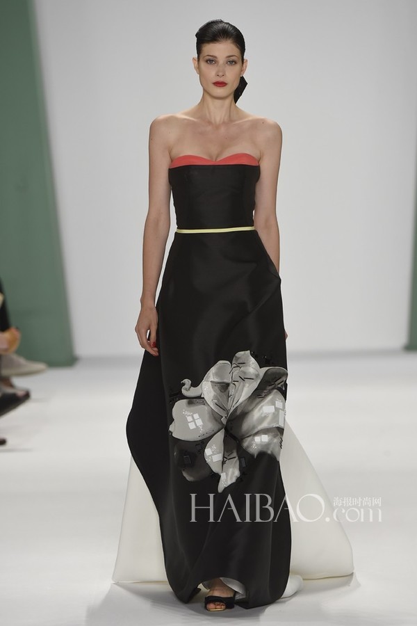 卡罗琳娜·海莱娜 (Carolina Herrera) 2015春夏女装秀