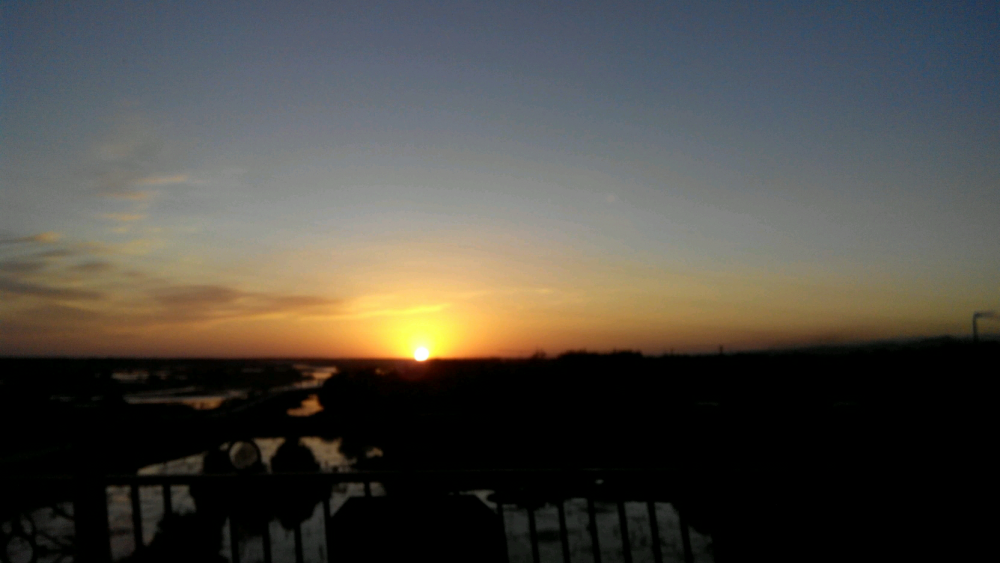 最爱我的家乡，伊犁河落日