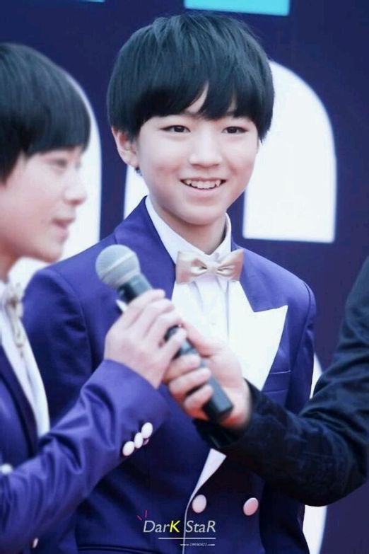 TFBOYS王俊凱-140415音悅盛典表演 cr.logo