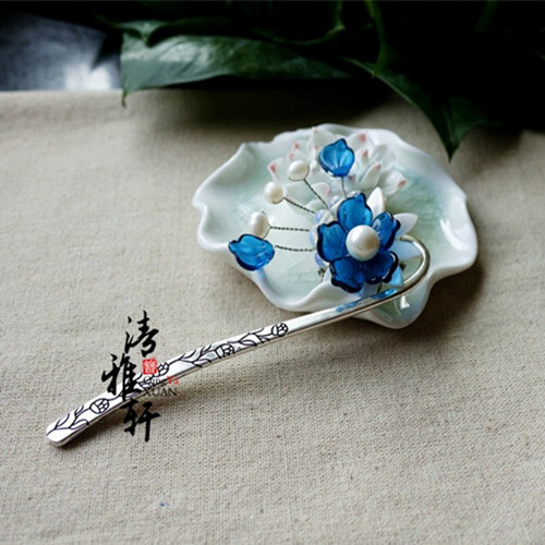 「 潇梦璃月 」.．❀ 雅弦 。