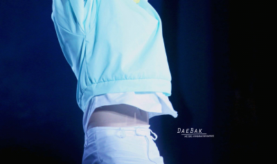 王俊凯 140908 央视中秋晚会 cr: LOGO