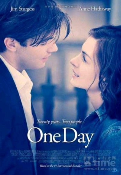 《One day》西方的片子这种快节奏的感觉我很喜欢 从来不拖沓剧情 从头至尾剧情还算有起伏 可是我爱的是这片子里男女主之间的不清不白的感情~ 结局有点意外和虐心 值得重复观看的片子 因为我第一遍没看懂-_-