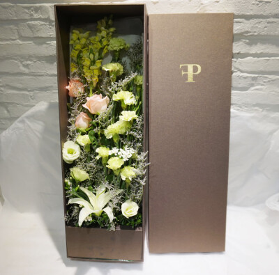 鲜花枪炮礼盒 —珠海花宫坊 http://shop108412070.taobao.com