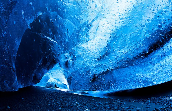 Vatnajokull Glacier Cave （瓦特纳冰川洞穴) 冰岛