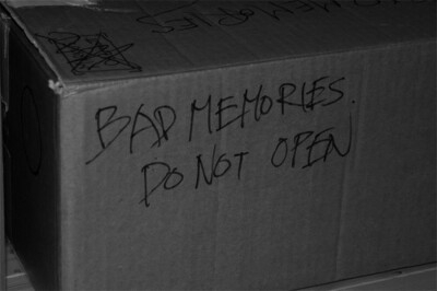 将记忆集装成我不可轻易触碰的纸箱