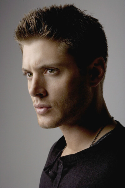 詹森·阿克斯 Jensen Ackles