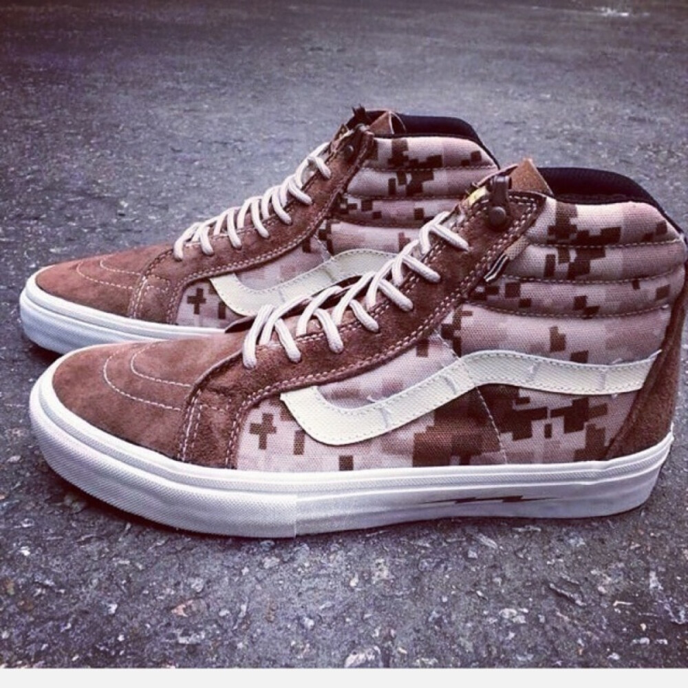 VANS*