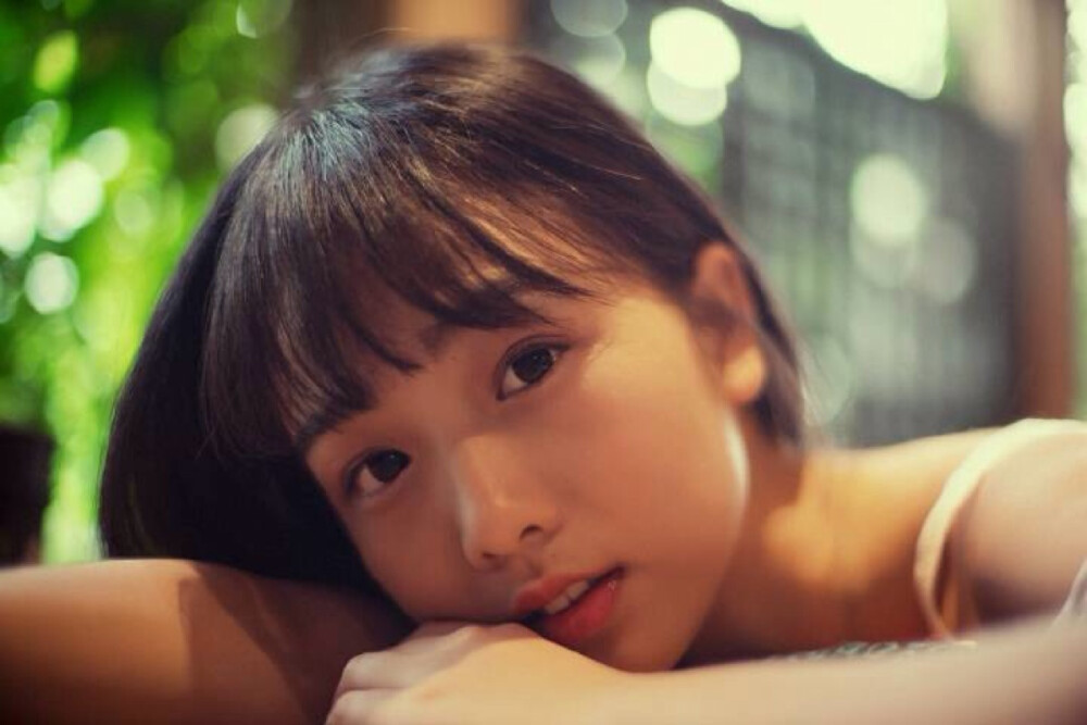 浙大军训女神蔡卓音