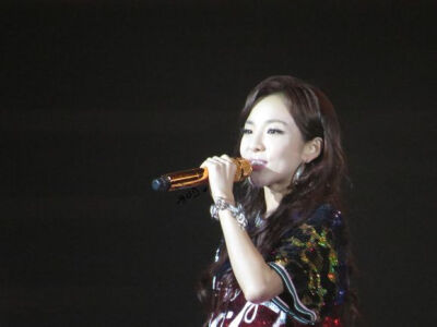 2NE1 sandara