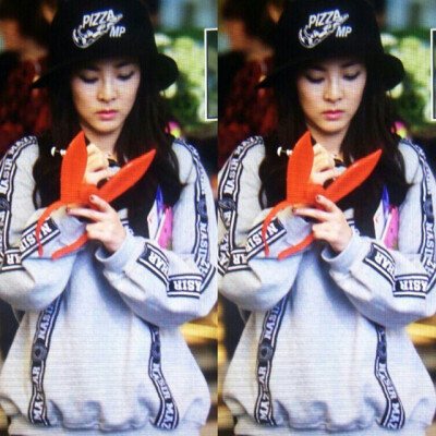 2NE1 sandara