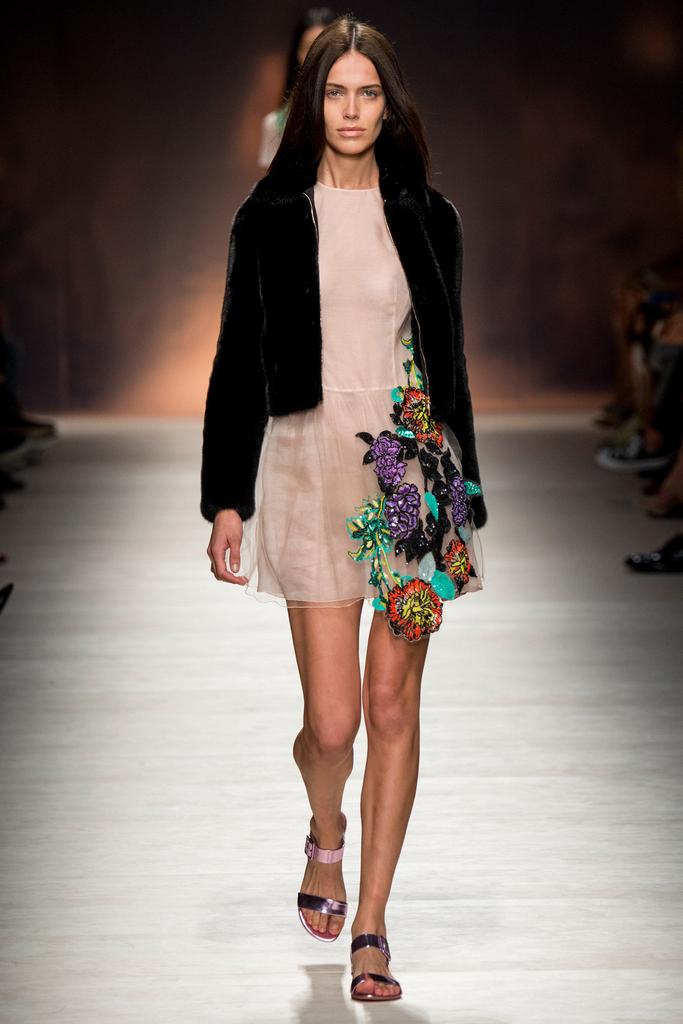 blumarine米兰2015春夏系列时装秀