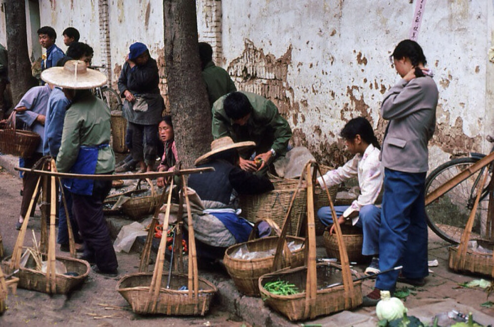 上世纪80年代昆明街头