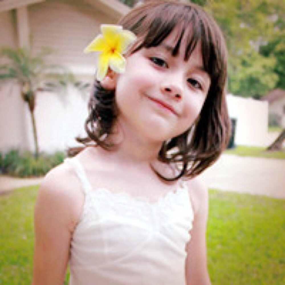 一座城市令你念念不忘，大抵是因为，那里有你深爱的人和一去不复返的青春。欧美、清新、头像#