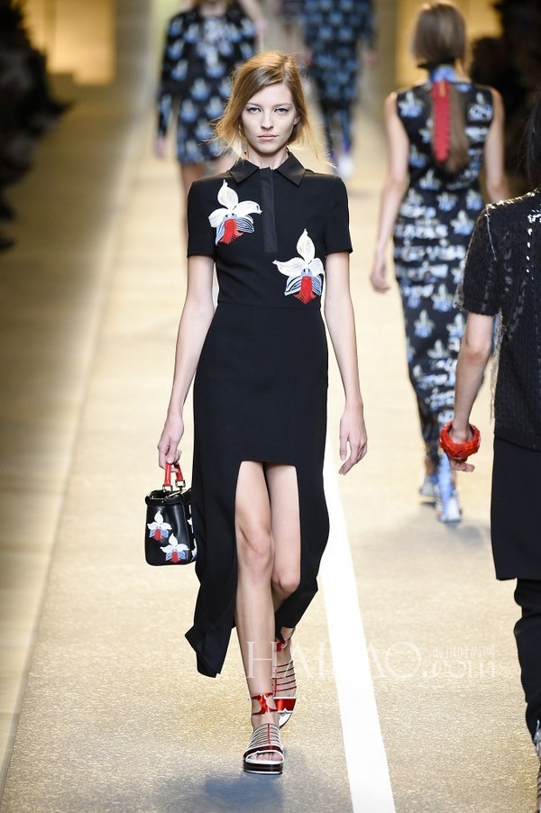 2015春夏米兰时装周：芬迪 (Fendi) 2015春夏女装秀