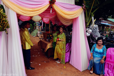 Siem Reap,Cambodia。（Photo by Fannie Wu）柬埔寨当地婚礼~