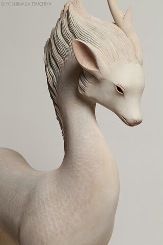 木雕精灵 麒麟 2010 h20cm w16cm d5cm 檜・水晶・彩色