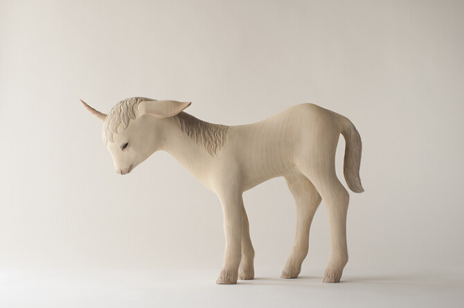 木雕精灵 ユニコーン 2010 h33cm w51cm d13cm 樟・彩色・水晶