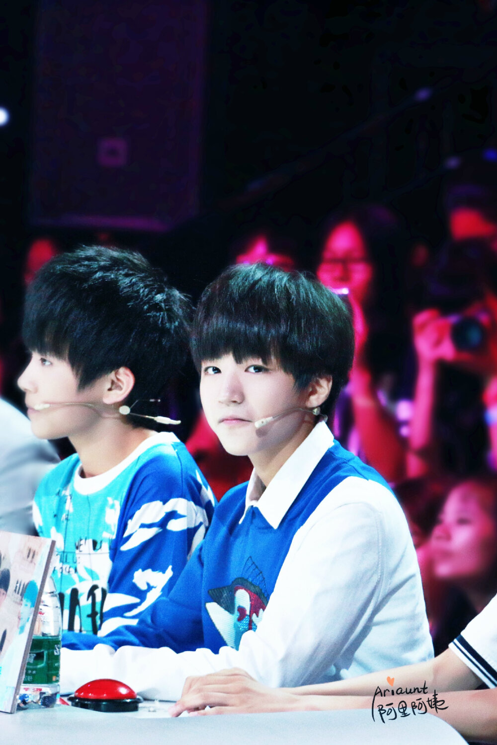 tfboys王俊凯 王俊凯 140828年代秀录制高清图 cr.logo