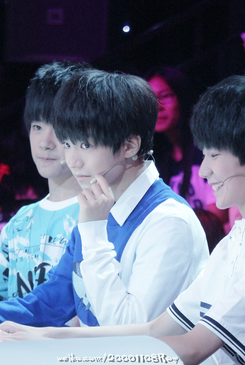 TFBOYS王俊凯 王俊凯 140828年代秀录制高清图 cr.logo