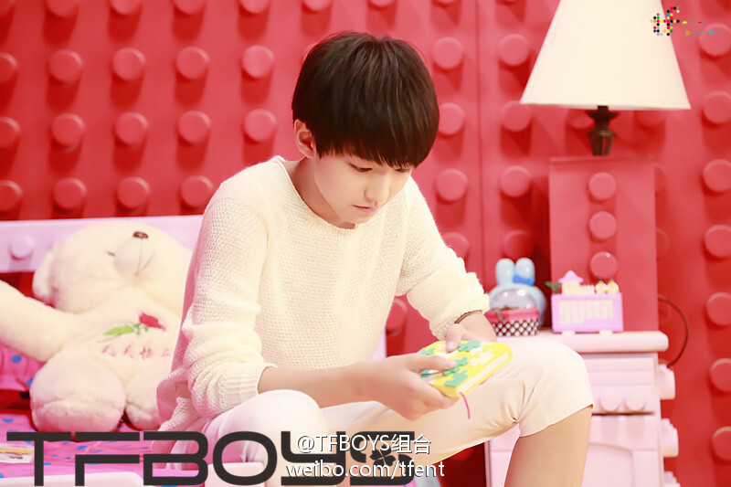 TFBOYS王俊凯。