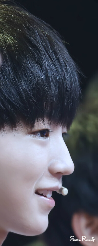 TFBOYS王俊凯 2014.8.28 年代秀。cr.LOGO