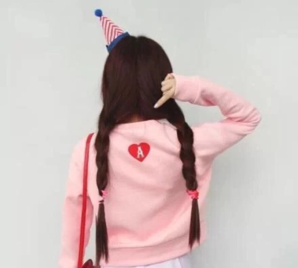 我站在你左侧，却像隔着银河。#欧美#清新#头像#