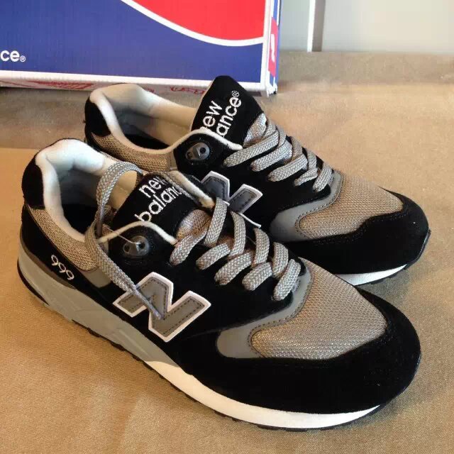 New Balance新百伦 999系列黑灰配色