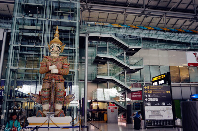 Suvarnabhumi Airport,Bangkok,Thailand。（Photo by Fannie Wu）素万那普国际机场（泰语：ท่าอากาศยานสุวรรณภูมิ，其原意为“黄金大地”），又称为（新）曼谷国际机场。