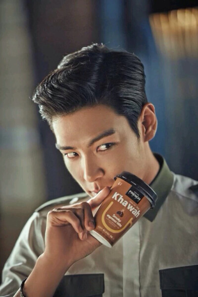 帅到顶端的提欧皮 TOP