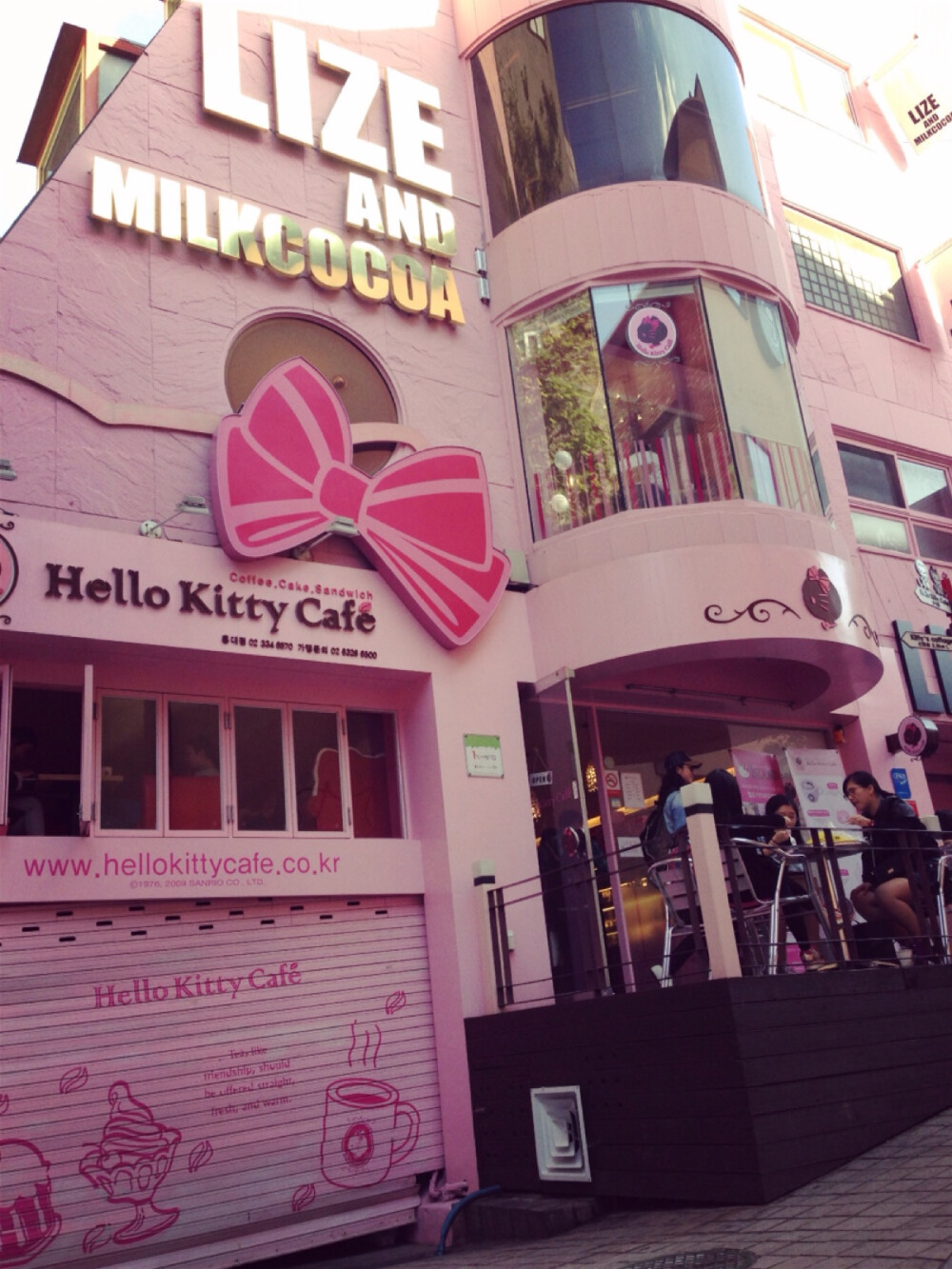 Kitty 主题咖啡店