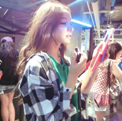 想特立独行却沉没于人群