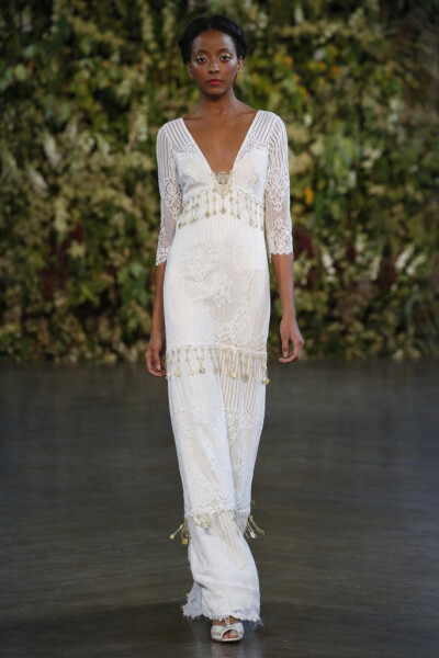 Claire Pettibone Bridal Fall 2015。克莱尔·佩蒂伯恩2015秋冬婚纱发布。