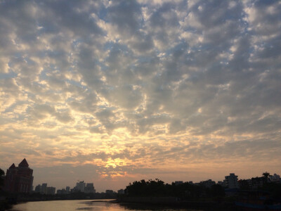 太阳。黄昏