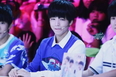 王俊凯 tfboys TFBOYS crlogo