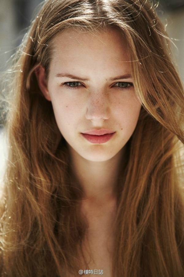 艾瑟·希施 Esther Heesch