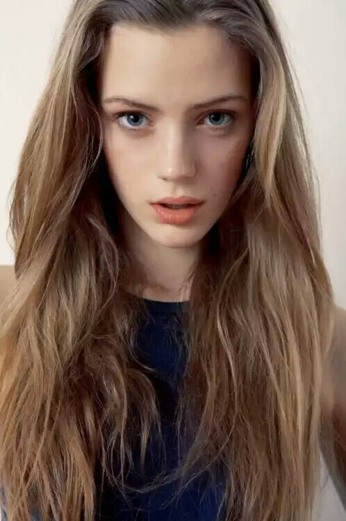 艾瑟·希施 Esther Heesch