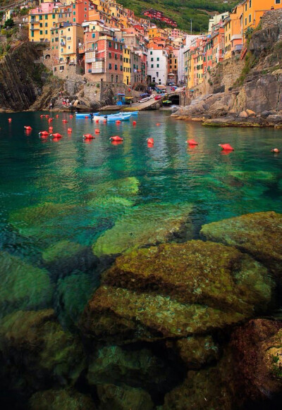 意大利那个某某湾Riomaggiore Bay ~province of La Spezia , Liguria Italy