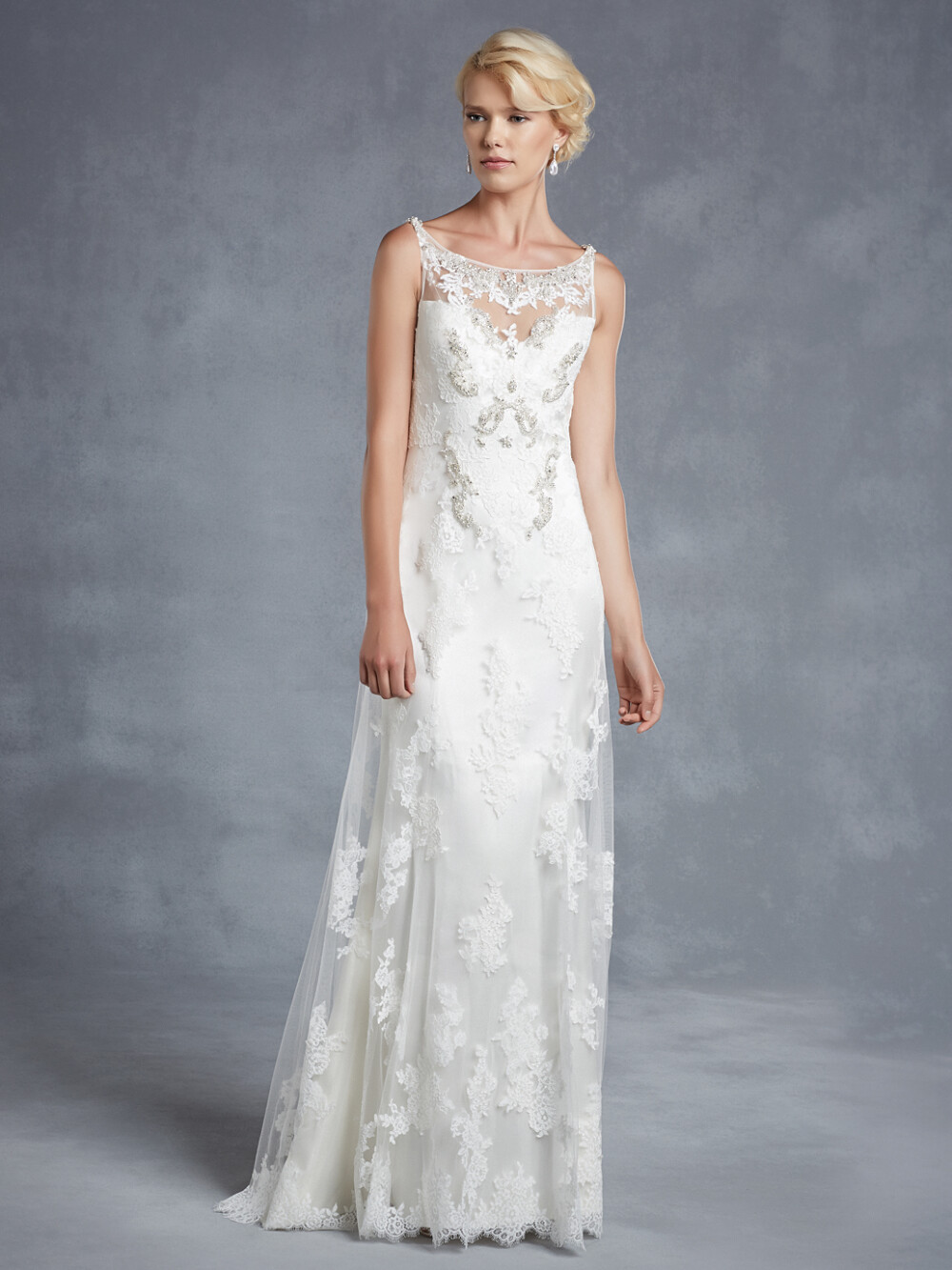 Blue by Enzoani 2015 Bridal Collection。