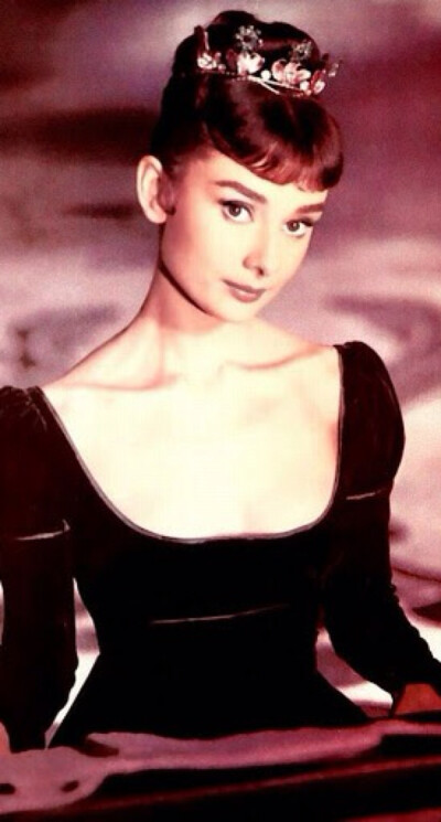 Audrey Hepburn 壁纸 iPhone